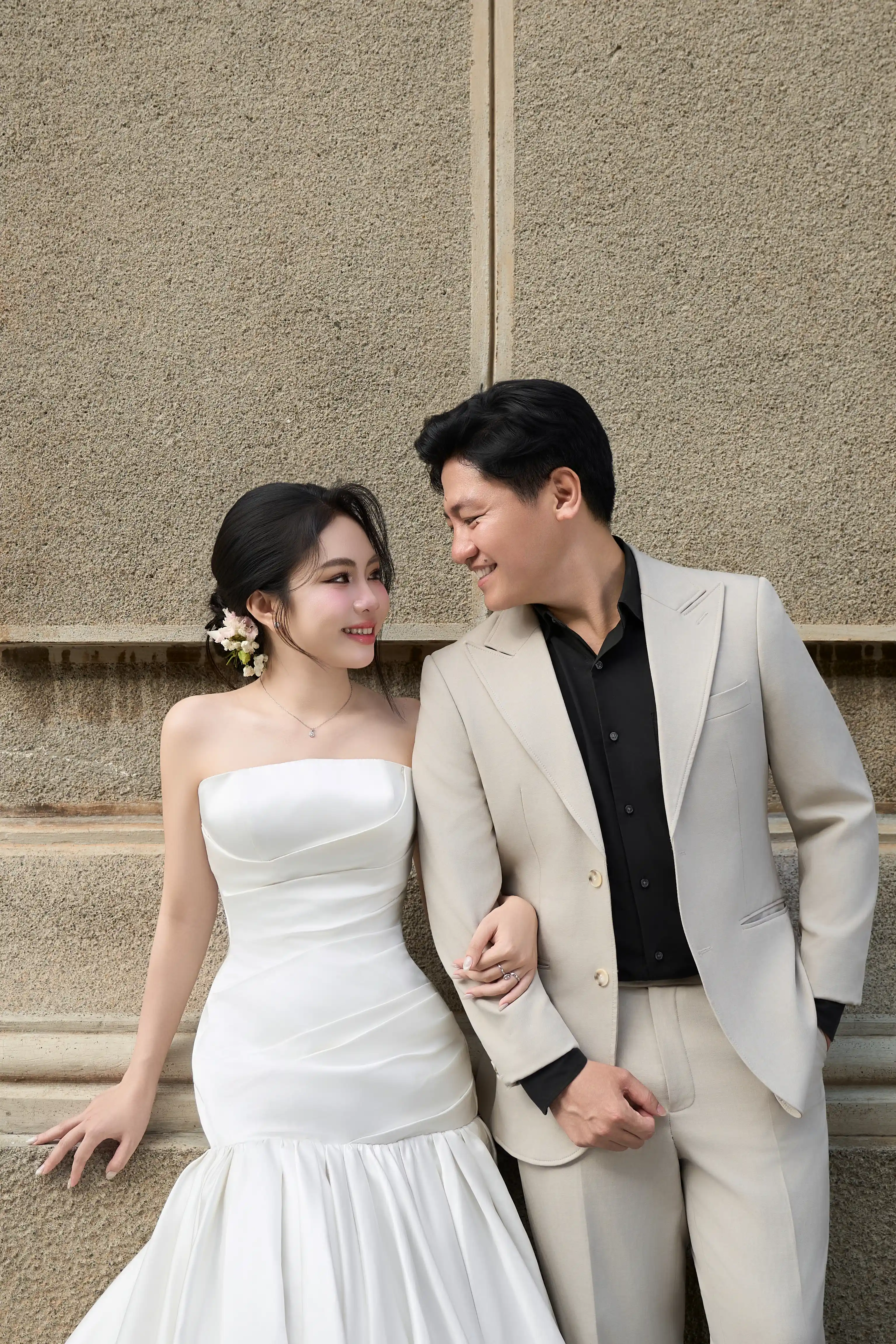 Công Triều & Phương Uyên